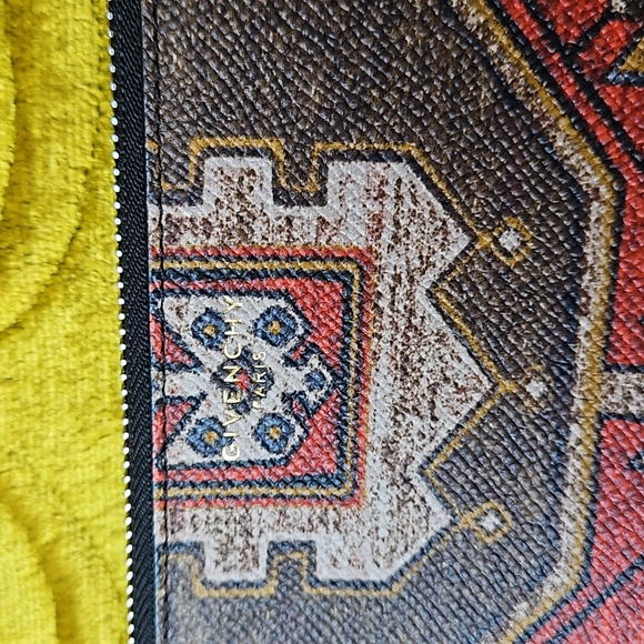 GIVENCHY Large Persian Print Pouch - Picture 2 of 8